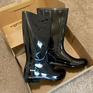 New without tags waterproof rubber boot